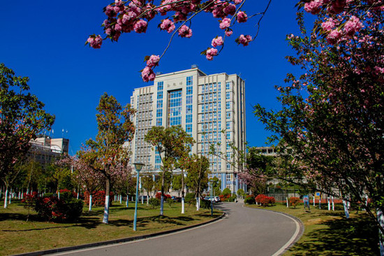 六师微校园商城 - 六师生活